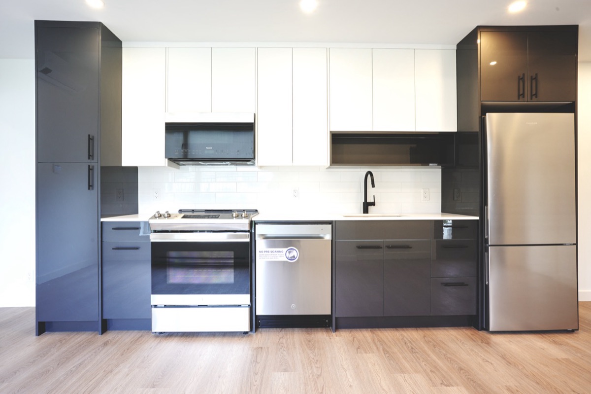 1361 Belaire Ave - Townhouse 2 Bed